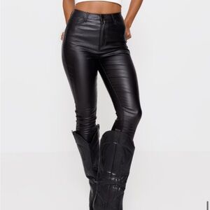 Black pleather skinny jeans size 6, NWT